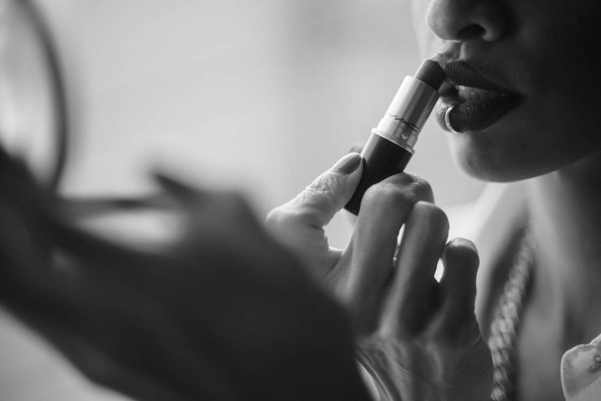lip enhancer liner how to line: Your Foolproof Guide to Fuller, Flawless Lips
