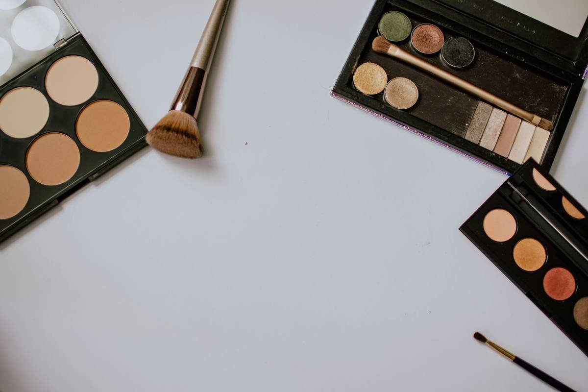 Makeup Accessory Lip Liner Do You Need? The Truth Behind the Pencil That Changes Everything